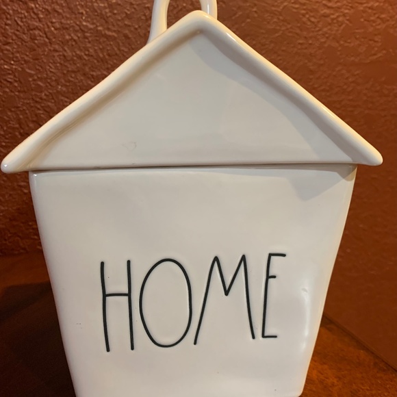 Canister - Picture 1 of 1